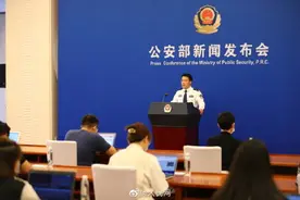 公安部：身份证换补领可在现居住地就近办理图片