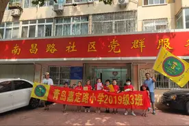 烟头不落地，市北更美丽，小小志愿者吹响洁净家园“冲锋号”图片
