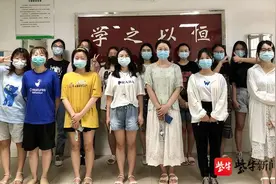 “宿舍楼是我家，有责任管好它”，14位留校女生自告奋勇当“管家”图片
