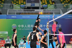 江苏男排3：2击败北京男排，提前1轮晋级四强图片