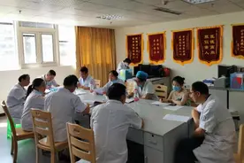 重庆市第五人民医院：警惕，大便突然与平时不一样，可能是疾病信号图片