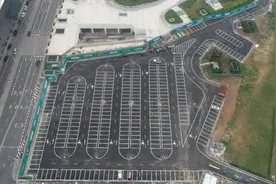 青岛北站P+R停车场启用，停车后可换乘三路地铁图片