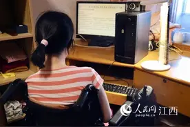 三甲医院女医生突发疾病瘫痪，免费为网友答疑超8000小时图片