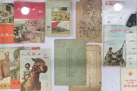西安一男子花费数百万收藏万余件军品：缘起儿时梦想，坚持20余载图片