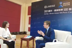 读嘉对话“榜爷”胡润：“嘉兴是很好的选择，希望把更多世界500强引到嘉兴！”图片