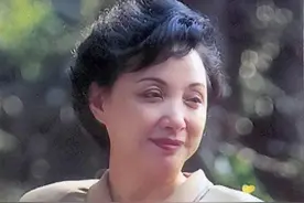 紫牛荐书｜听妈妈讲那些过去的故事，王小鹰新作《纪念碑》致那些青春绽放在战火中的人图片