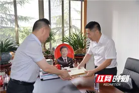 民盟娄底市委会赴娄星区开展盟务工作调研图片