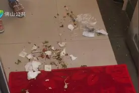 垃圾疑云！佛山街坊家门口突然满地垃圾！报警后找到对方：搞错了……又是它惹的祸图片