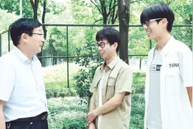一个安大、一个合工大，阜阳这对双胞胎同圆大学梦图片