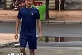 在消防队蹭“编制”的小奶狗，有了自己的名字图片