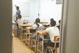 学科类校外培训被叫停，机构老师切换职业赛道图片