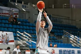 CBA | 王哲林：新赛季必定全力以赴 当队长既是压力也是动力图片