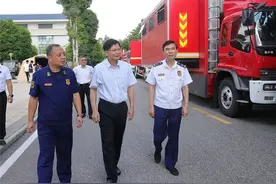 蓝天立到广西消防救援总队、自治区气象局、自治区地震局调研图片