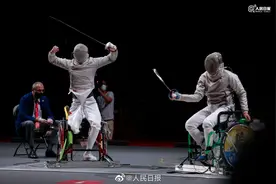 残奥会短频快 | 轮椅击剑运动员李豪夺得中国残奥代表团首金视频封面