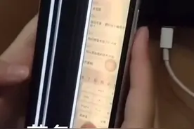 这是高手！女子摔坏手机盲敲键盘继续使用，闺蜜称：她习惯了图片