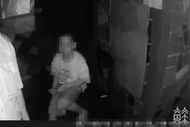 “爸爸妈妈不要我了”暑假作业没做完 男孩和父母吵架半夜出走图片