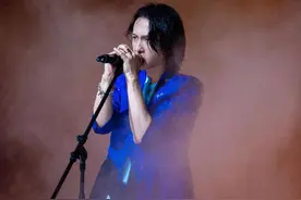 综艺｜参加“哥哥”意外走红 黑豹乐队主唱张淇：“不营业”也是一种魅力图片