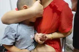 壹现场丨江西新余男童手指被缝纫机贯穿 消防赶赴医院现场解救图片