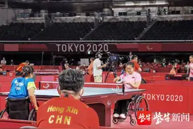 日夜八小时轮椅练球，只为赛场一瞬间！周影获残奥会乒乓球女单金牌图片