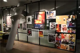 《天若有情》展映 田启文曝刘德华为吴孟达写剧本图片