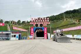 云南滇中引水工程第一长隧洞开挖突破千米大关图片