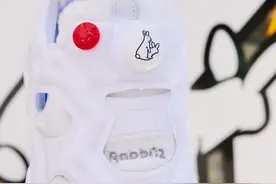 绒毛质感太可爱了！全新 FR2 x Reebok x atmos 三方联名曝光图片