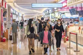 郑州堂食探访：火锅店生意火爆，最高排到200号图片