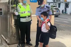 开学在即，上海长宁警方开展校园安全演练为学生保驾护航