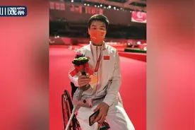 华蓥李豪：再获男子花剑团体冠军 为自己送上最好生日礼物图片