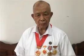 黄其祥：烽火岁月勇杀敌寇 年近百岁入党初心如磐图片
