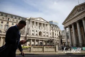 英格兰地区口香糖污染街道高达87%，英媒：英国开始征收巨额口香糖“清理费”图片
