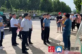 省生态环境保护督察专员罗辉到菏泽调研南四湖流域水生态环境治理保护工作图片