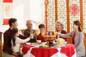 养儿育女｜当下孩子这样敬茶，要先怪谁？图片