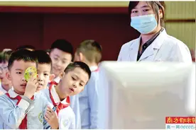 3个小学生1个“小眼镜”近视防控难在哪？图片