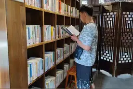 “双学籍”飞行员，他是甘肃第一人图片