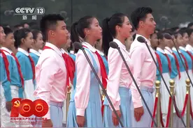 “强国有我”响彻天安门上空，大学生唱了出来图片