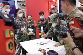 中国队再获第一名！来看“国际军事比赛-2021”赛场上能文能武的中国军人图片