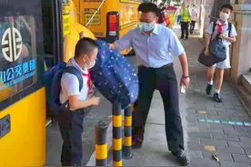 中山公交护航“开学季”，开通近70条校园定制公交线路图片