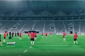 今夜一起为国足加油图片