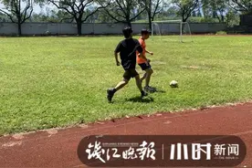 老师疏导初二失恋男生，醒悟的少年写诗“曾经的我消失了”向过去挥别图片