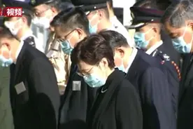 香港举行抗战胜利76周年纪念仪式 林郑月娥与各界代表出席视频封面