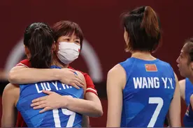 细数郎平四次落泪，未来她还会为女排哭吗？图片