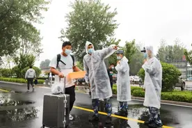 山东交通技师学院4000余名新生开学报到图片