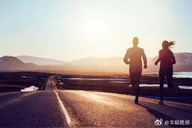 保持乐观积极的情绪，迎着阳光，一路向前图片