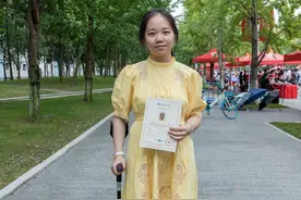 “你好，我的西南交大”！励志女孩因病推迟两年入学，今年顺利报到图片