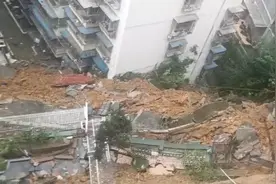 四川一居民楼地基垮塌！住户称“像地震”，跑出去时鞋都没穿图片
