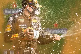 F1荷兰大奖赛，维斯塔潘夺冠图片