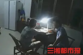 “这里有母亲实行家暴！”长沙12岁男孩不写作业哭着报警图片