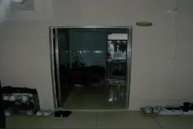 合租却遭室友男性朋友猥亵，防火防盗竟没防住室友图片