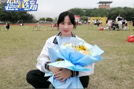 失去至亲，19岁孤女一个人活成了一支队伍：“我要为自己的人生负责！”图片